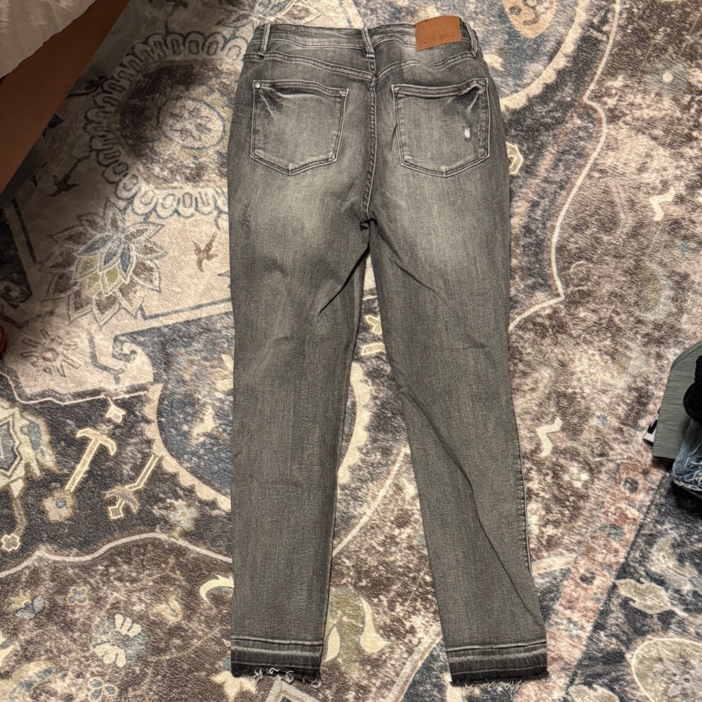 Women's Judy Blue Gray Jeans - Picture 3 of 3